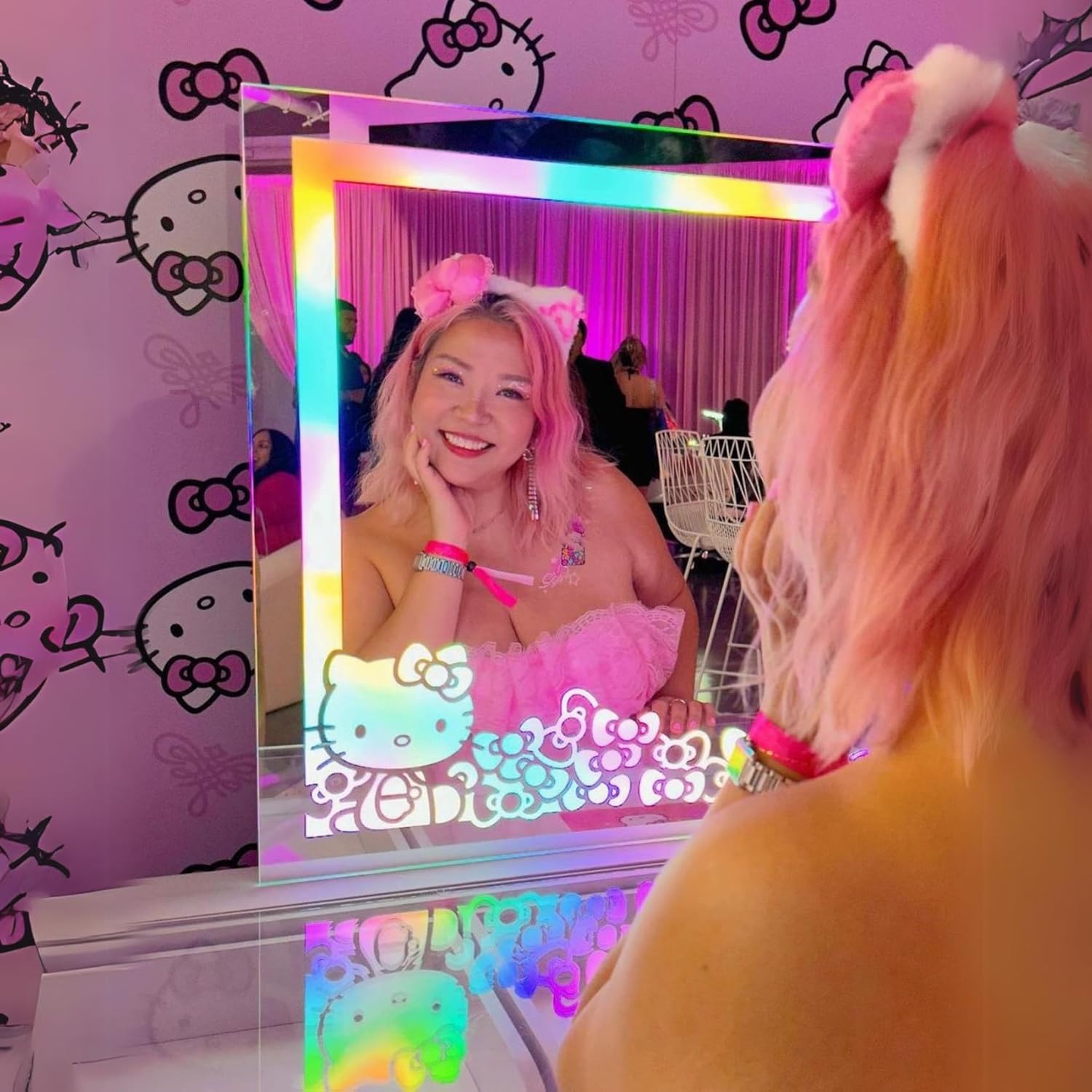 Impressions Vanity Hello Kitty Bows RGB Makeup Mirror